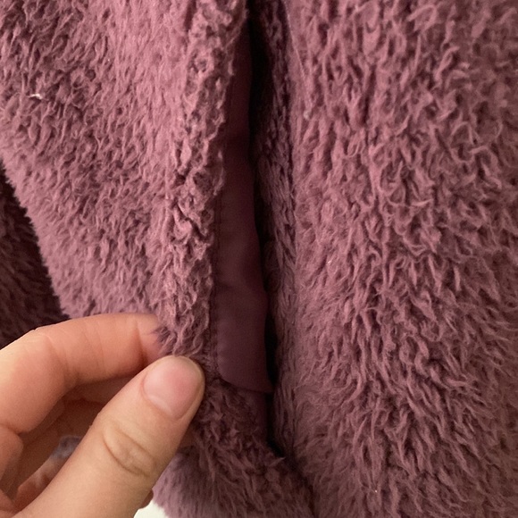 New Balance Jacket - Picture 4 of 6